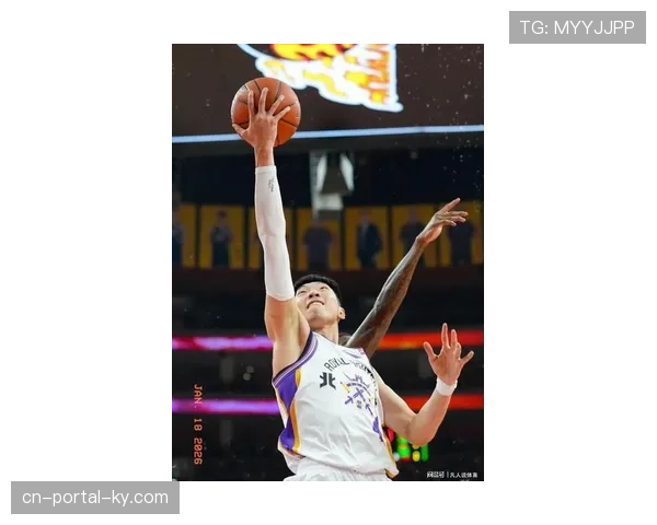 胡明轩状态回暖难救主 广东后卫寻求进攻稳定性 胡明轩状态回暖难救主 广东后卫寻求进攻稳定性